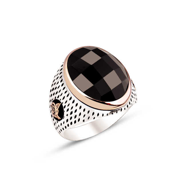 Silver Black Facet Stone Point Cased Ring