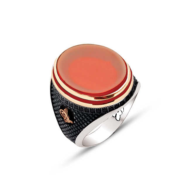 Agate Stone Ring With Red Enamel On The Sides And Ottoman Tughra Engraved On The Edges